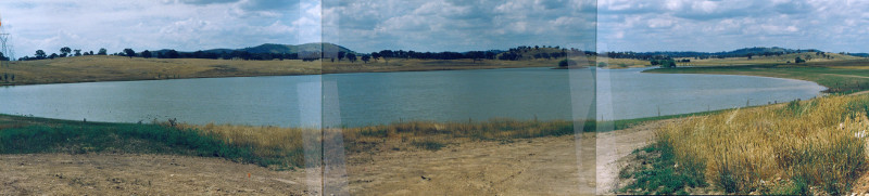 Gungahlin Pond in 1992. Looking north from near dam wall (Source: 91/18989) Gungahlin Pond in 1992. Looking north from near dam wall (Source: 91/18989)