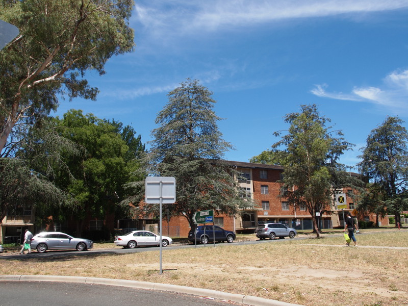 Captain Cook Crescent in 2015